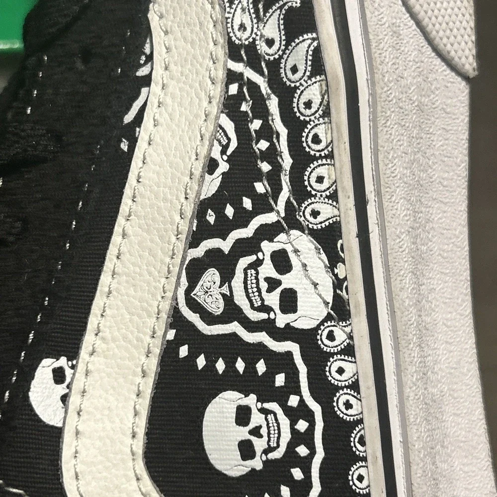 Vans Black And White Skulls And Paisley Collab 9.5 Men's CLEAN - Picture 12 of 13